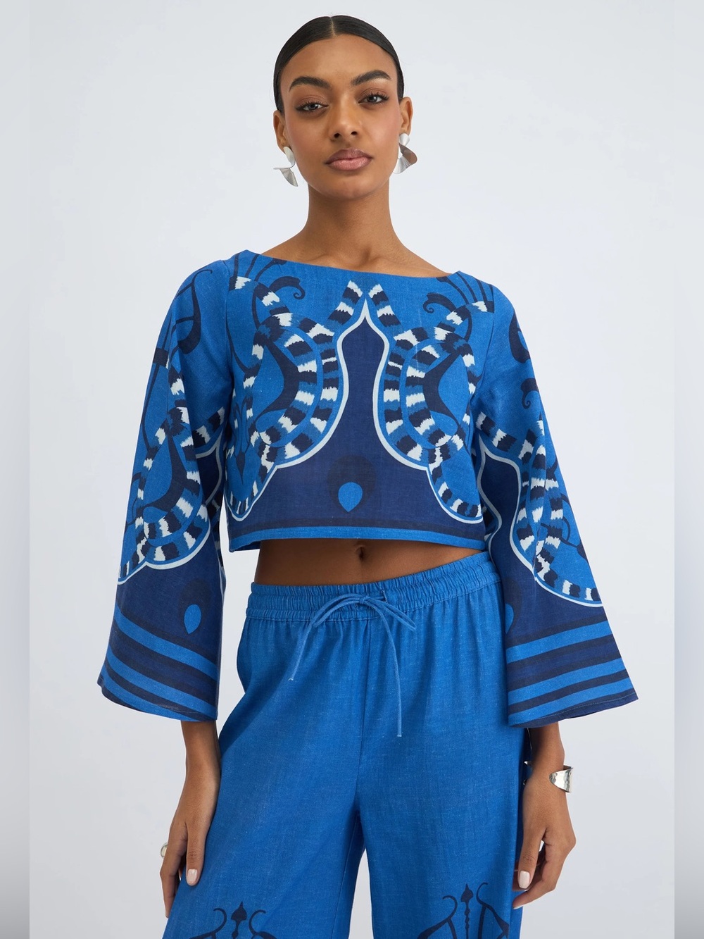 Beyond by Vera 1059 Hudson Top Harbor Azure Print Blue Printed Crop Boatneck Top